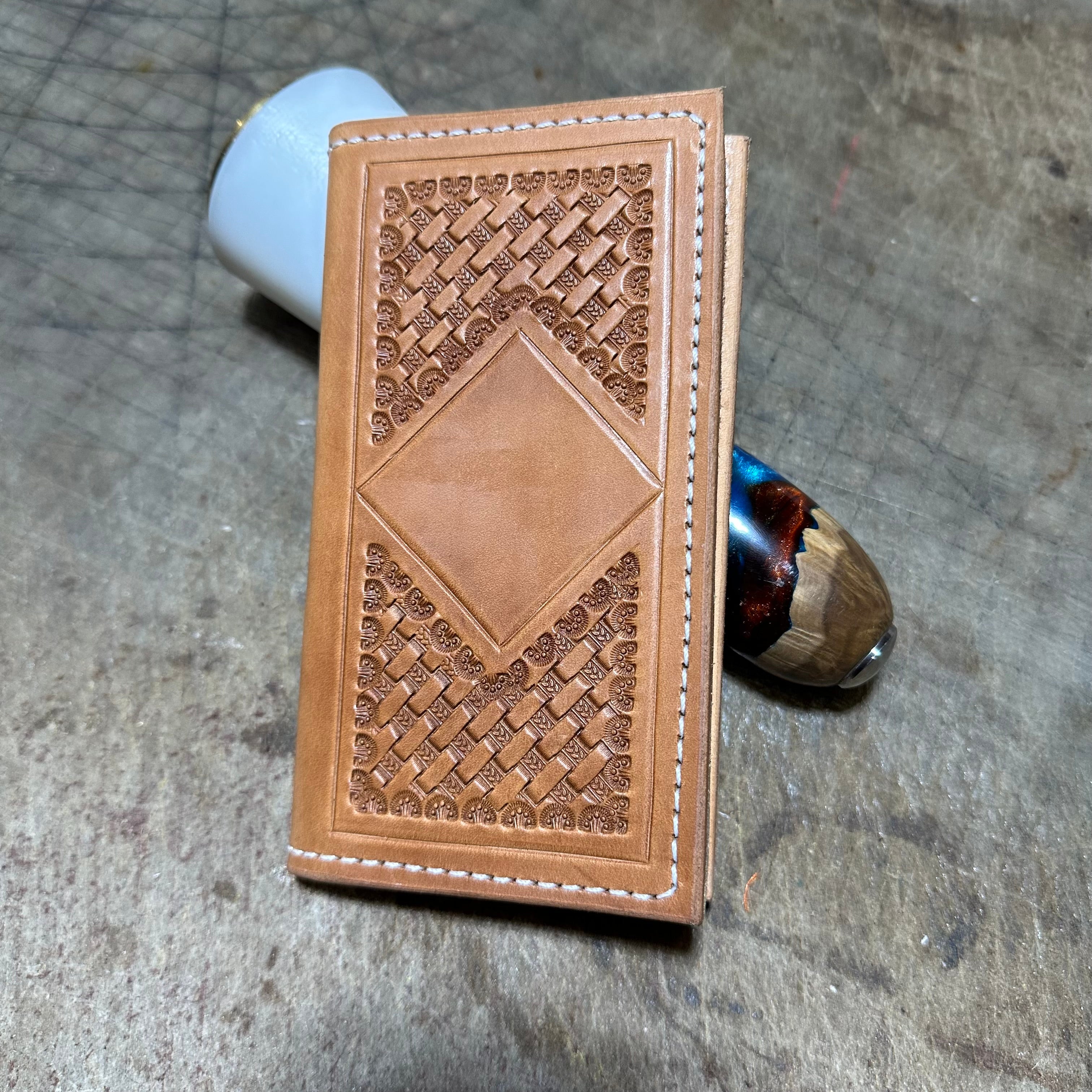 Roper Wallet - Basket Stamp w/ Open Diamond | Glass Butte Custom Leather